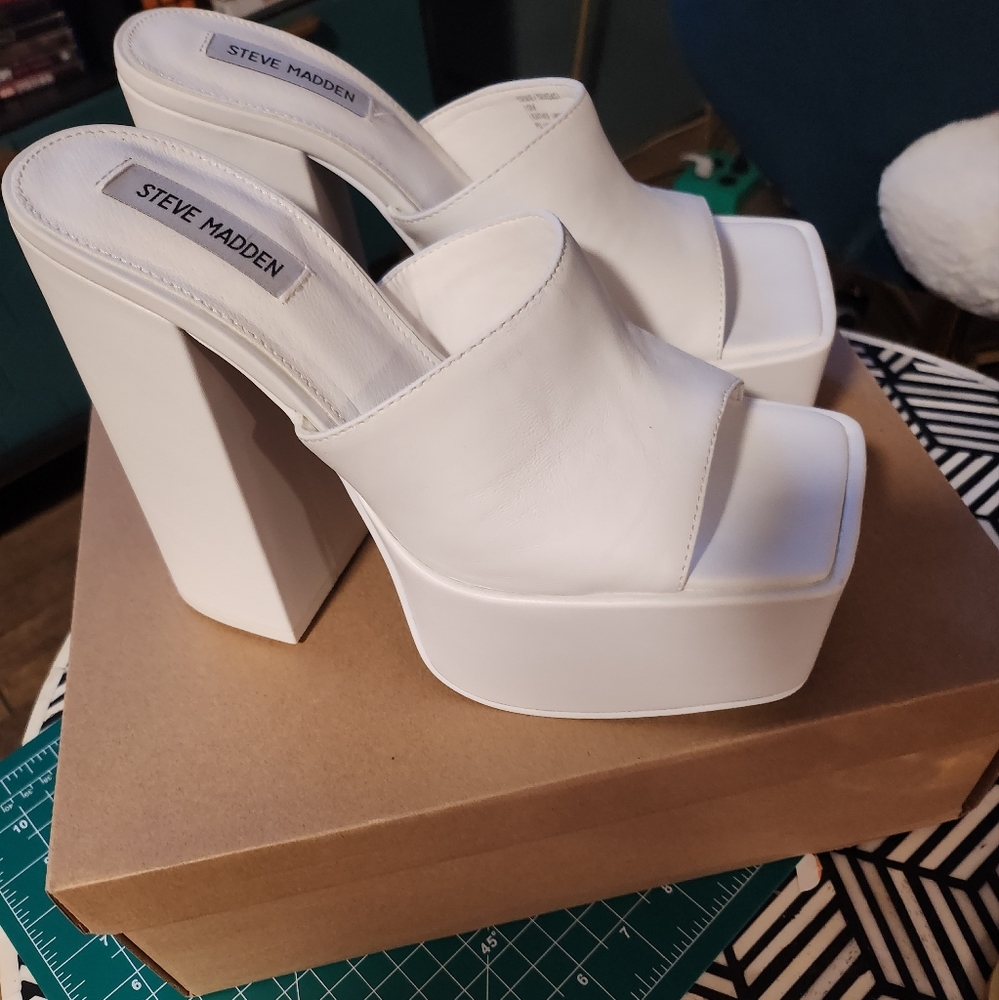 Steve Madden Trixie platform mules
